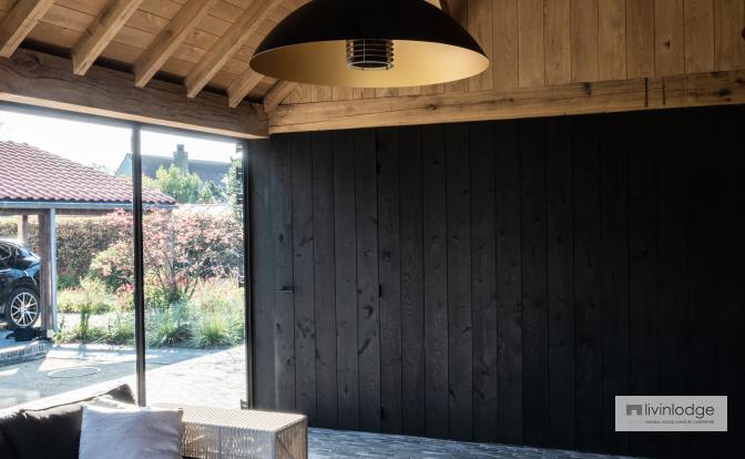 Pool house avec bardage en frêne thermo-chauffé, Le Coq Pool house avec bardage en frêne thermo-chauffé, Le Coq