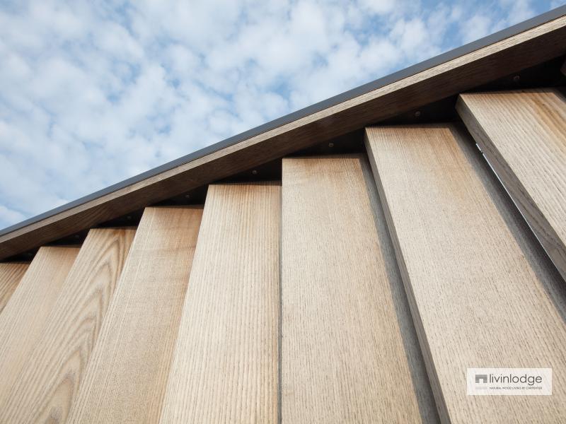 Moderne houten shutters als terrasafscheiding te Meulebeke | Houten shutters op maat Moderne houten shutters als terrasafscheiding te Meulebeke | Houten shutters op maat