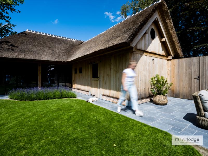 Luxe eiken poolhouse voorzien van alle comfort Luxe eiken poolhouse voorzien van alle comfort