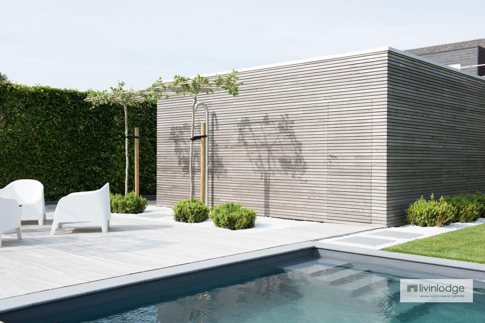 Pool house minimaliste avec abri de jardin à Merchtem
